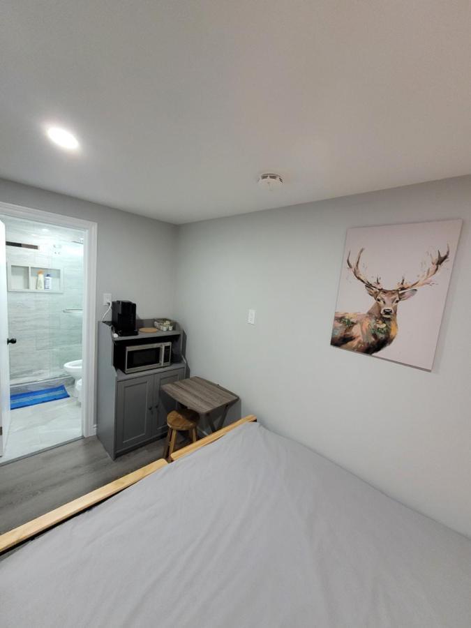 Guest House Basement - Master Bedrooms In Bayview Village Toronto Eksteriør bilde