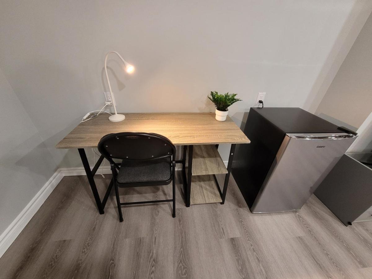 Guest House Basement - Master Bedrooms In Bayview Village Toronto Eksteriør bilde