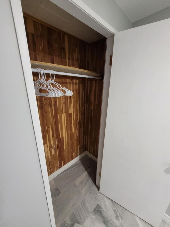 Guest House Basement - Master Bedrooms In Bayview Village Toronto Eksteriør bilde
