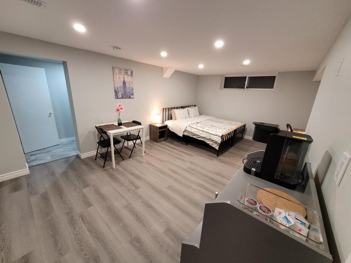Guest House Basement - Master Bedrooms In Bayview Village Toronto Eksteriør bilde