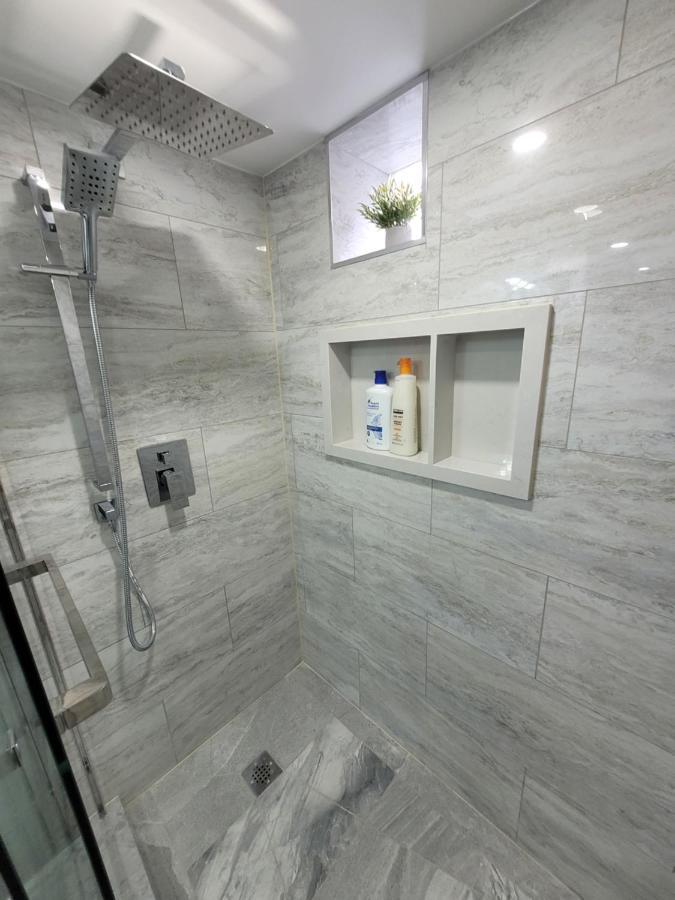 Guest House Basement - Master Bedrooms In Bayview Village Toronto Eksteriør bilde